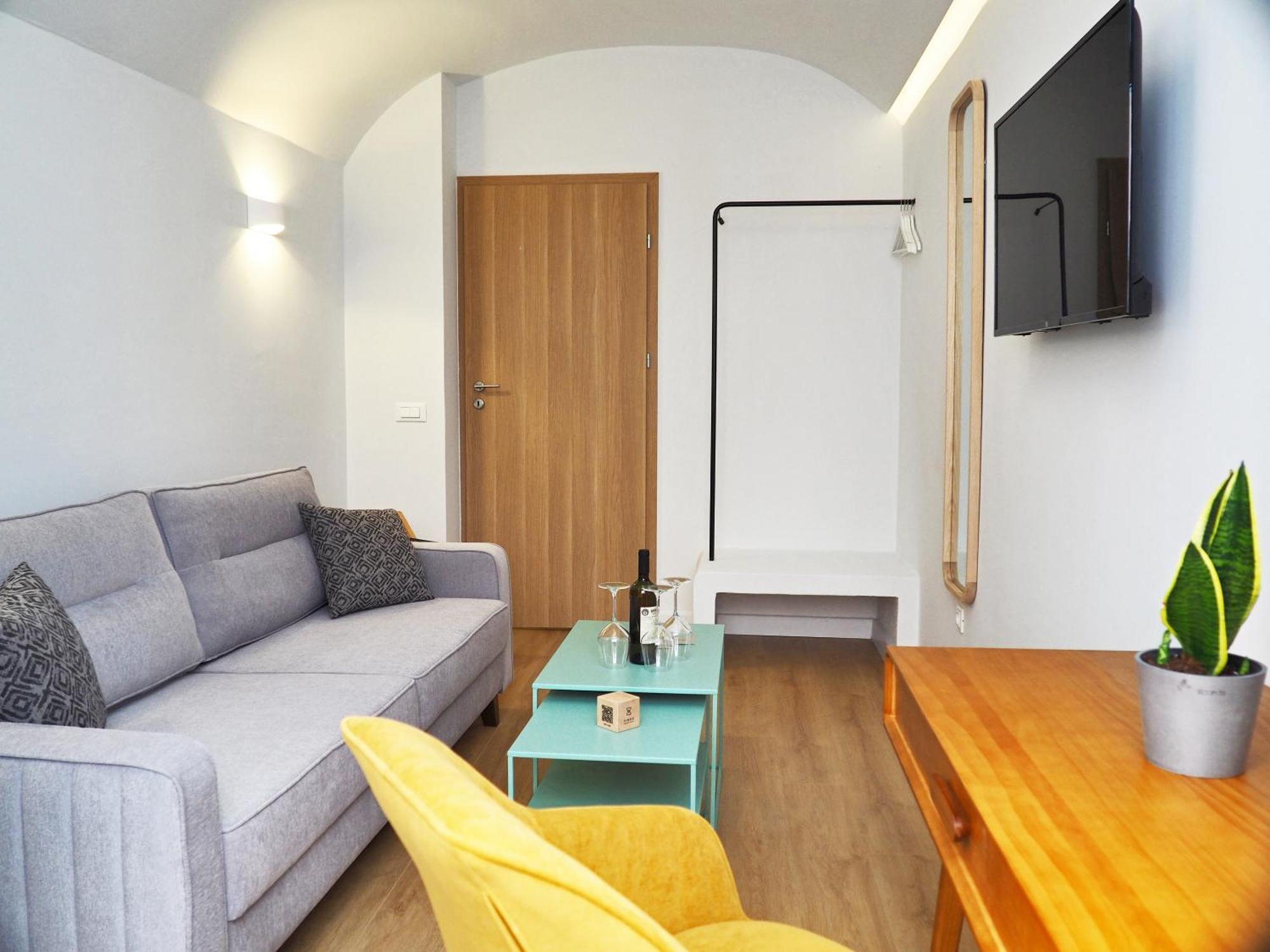 Times Elegant Rooms Ermoupoli Exterior photo